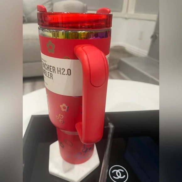 Stanley Red Hello Kitty Tumbler - Picture 3 of 14